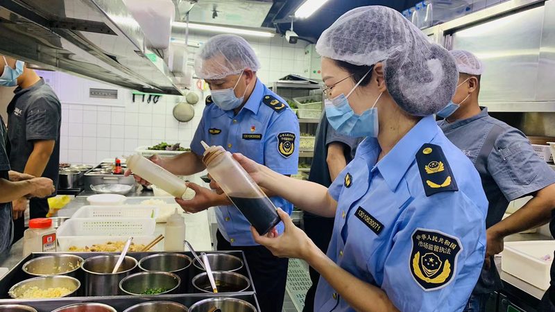 火锅底料在飞机托运过程中，需要满足以下包装要求：